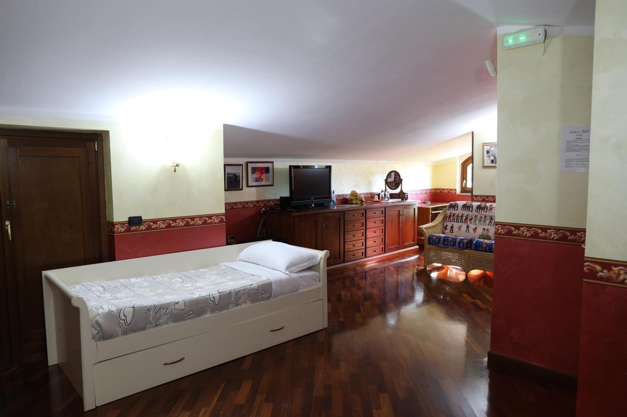 Bed & Breakfast Paoline's In *